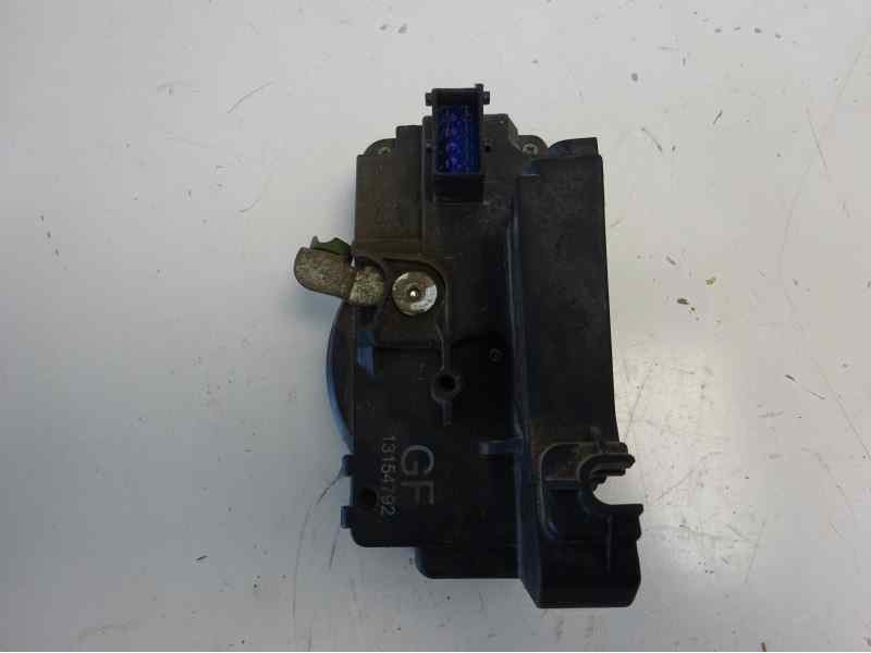 Recambio de cerradura puerta delantera derecha para opel meriva cosmo referencia OEM IAM 13154792  