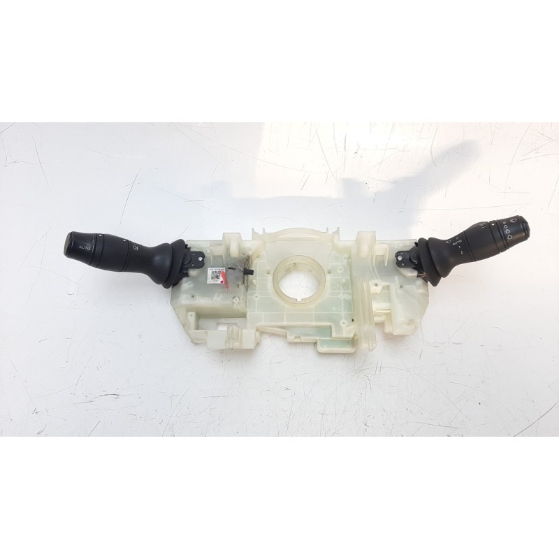 Recambio de mando multifuncion para renault megane iii berlina 5 p 1.5 dci diesel fap referencia OEM IAM 255670019R  