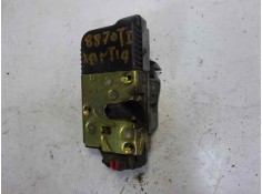 Recambio de cerradura puerta trasera derecha para citroen xantia berlina 2.0 hdi sx referencia OEM IAM   