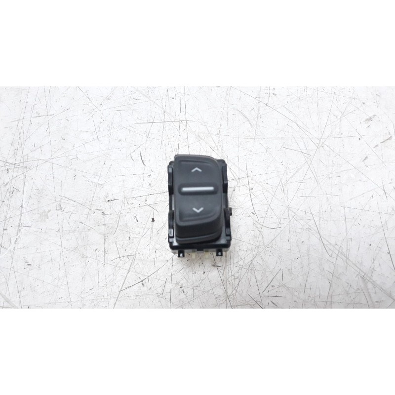 Recambio de mando elevalunas delantero derecho para dacia sandero 1.5 dci diesel fap cat referencia OEM IAM 254214937R  