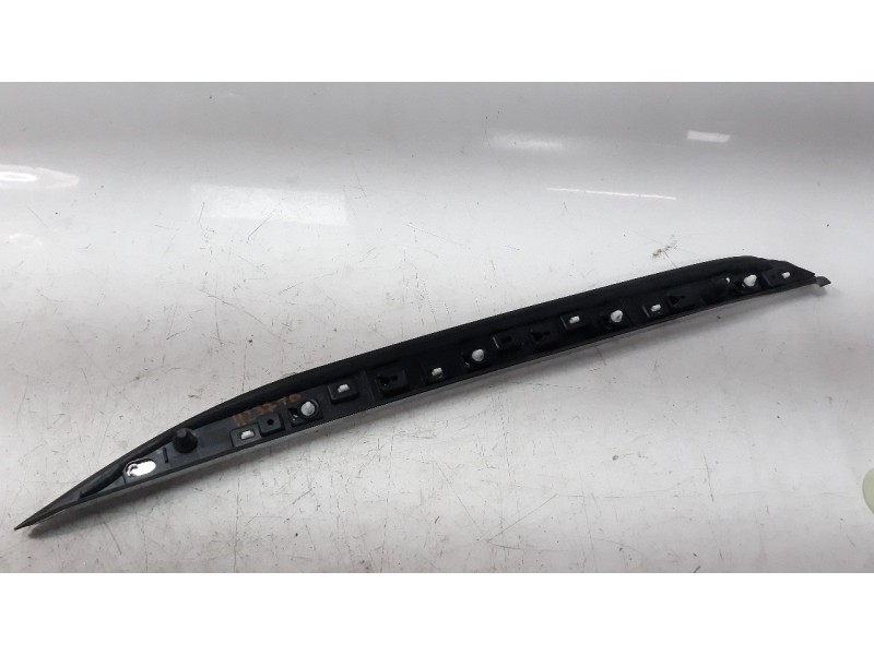 Recambio de moldura para peugeot 2008 (--.2013) 1.2 12v e-thp referencia OEM IAM 9806404777  