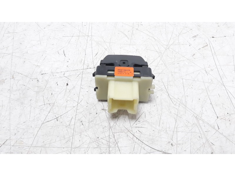 Recambio de mando elevalunas delantero derecho para dacia sandero 1.5 dci diesel fap cat referencia OEM IAM 254214937R  