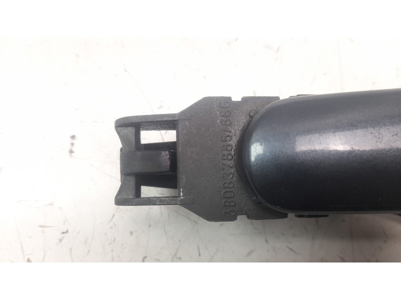Recambio de maneta exterior delantera derecha para seat leon (1m1) 1.9 tdi referencia OEM IAM 3B0837885  
