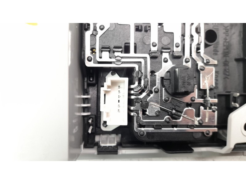 Recambio de luz interior para volkswagen golf vii lim. (bq1) 1.6 tdi referencia OEM IAM 5G0868837  