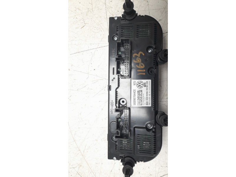 Recambio de mando climatizador para volkswagen golf vii lim. (bq1) 1.6 tdi referencia OEM IAM 5G0907044CE  