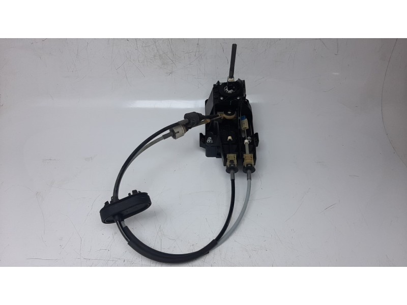 Recambio de palanca cambio para opel astra j lim. 1.6 cdti dpf referencia OEM IAM 8126201000  