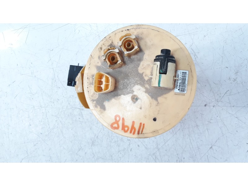 Recambio de bomba combustible para toyota auris 1.4 turbodiesel cat referencia OEM IAM 7701002061  