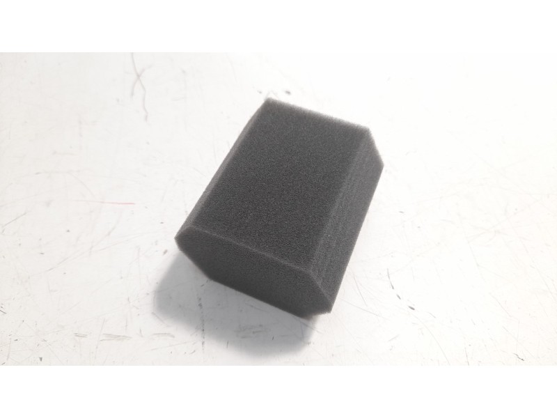 Recambio de filtro aire para peugeot 208 referencia OEM IAM 9805552080 MAHLX3955KIT 