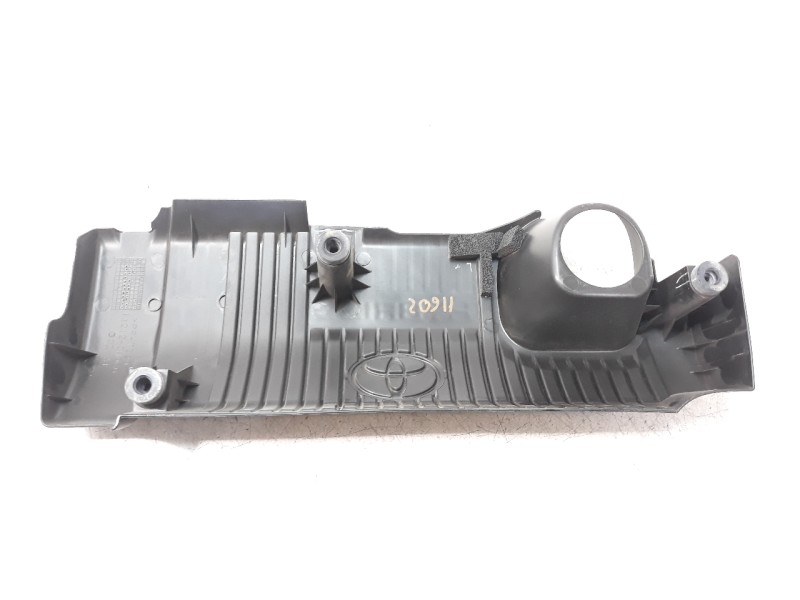 Recambio de tapa motor para toyota yaris referencia OEM IAM 112120M060  