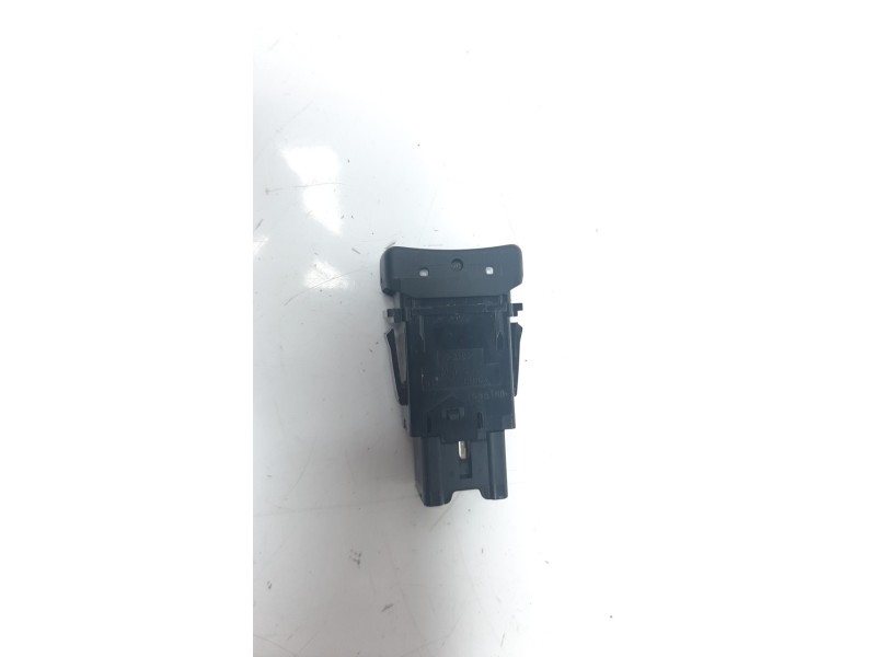 Recambio de interruptor para suzuki vitara 1.6 ddis comfort 4x4 referencia OEM IAM 3785061M00000  