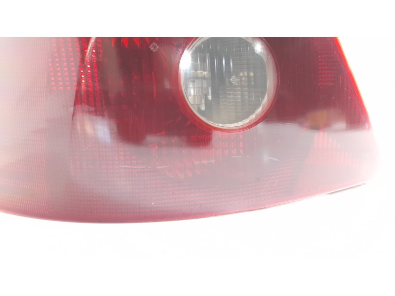 Recambio de piloto trasero izquierdo para ford mondeo berlina (ge) ambiente (06.2003) (d) referencia OEM IAM 1371861 103F1029177