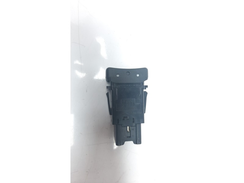 Recambio de interruptor para suzuki vitara 1.6 ddis comfort 4x4 referencia OEM IAM 3785061M00000  