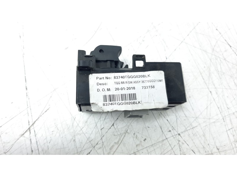 Recambio de mando elevalunas trasero derecho para honda civic lim.5 (fk) 1.5 vtec cat referencia OEM IAM 83740TGGG020BLK  