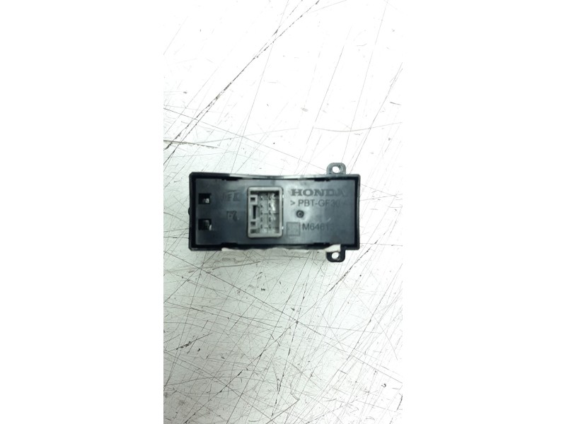 Recambio de mando elevalunas trasero derecho para honda civic lim.5 (fk) 1.5 vtec cat referencia OEM IAM 83740TGGG020BLK  