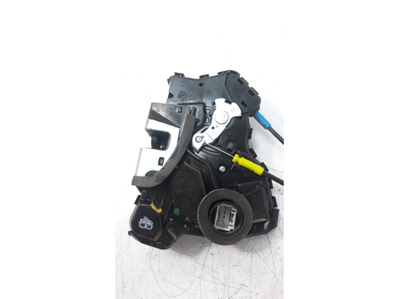 Recambio de cerradura puerta delantera derecha para toyota auris 1.4 turbodiesel cat referencia OEM IAM 6903005131  
