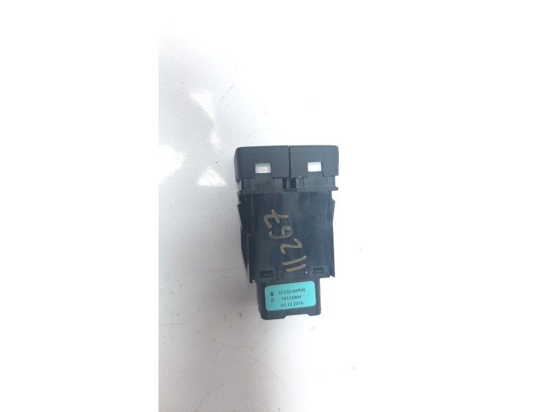 Recambio de interruptor para suzuki vitara 1.6 ddis comfort 4x4 referencia OEM IAM 3723054P00  