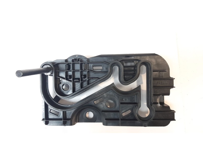 Recambio de tapa maletero para opel astra j lim. 1.6 cdti dpf referencia OEM IAM 13282476  