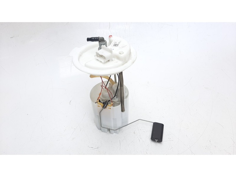 Recambio de bomba combustible para jeep compass ii 2.0 m-jet cat referencia OEM IAM 580200754  