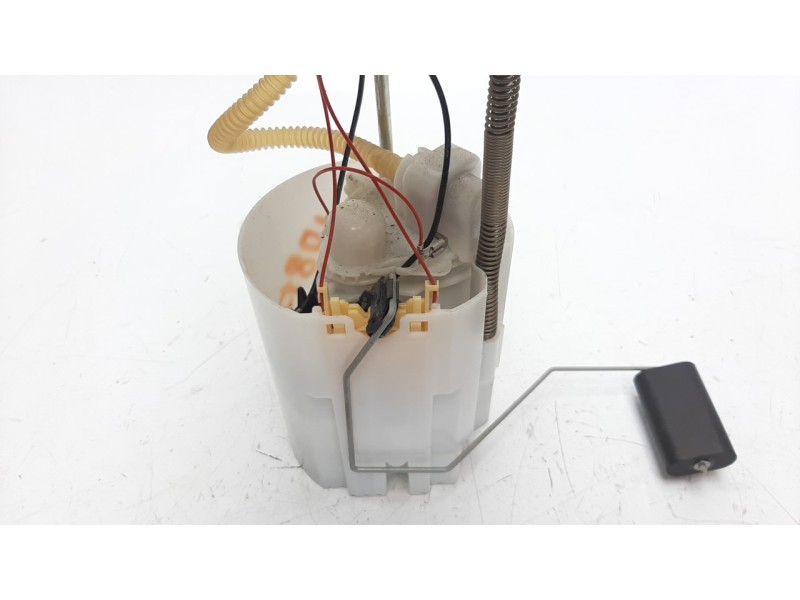 Recambio de bomba combustible para jeep compass ii 2.0 m-jet cat referencia OEM IAM 580200754  