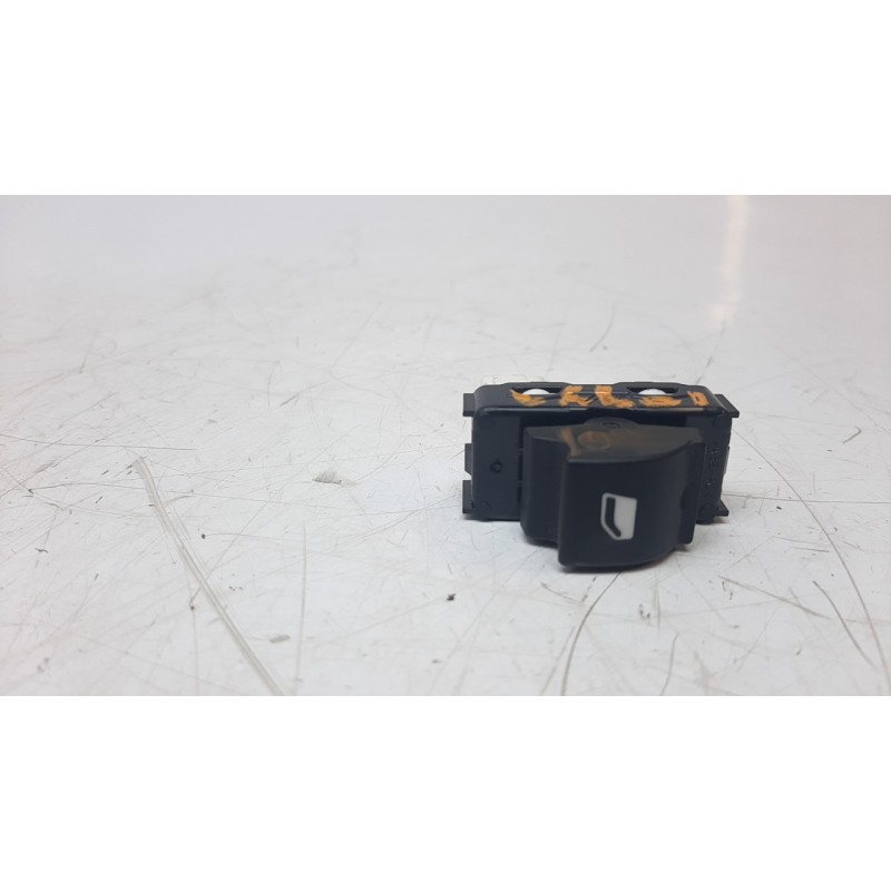 Recambio de mando elevalunas trasero derecho para citroen c4 grand picasso 1.5 blue-hdi fap referencia OEM IAM 96762292ZD IAF240