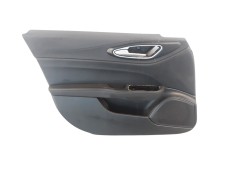 GUARNECIDO PUERTA DELANTERA IZQUIERDA 01561308710 