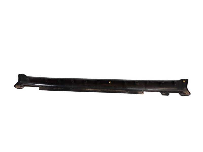 Recambio de estribos laterales para kia niro referencia OEM IAM 87754G5000  