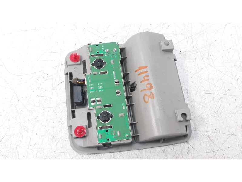 Recambio de luz interior para toyota auris 1.4 turbodiesel cat referencia OEM IAM 8126002460B0  