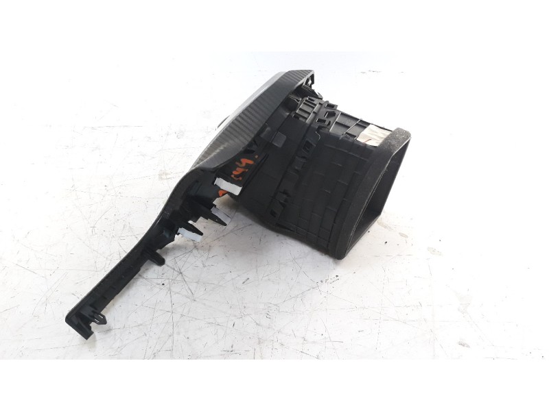 Recambio de rejilla aireadora para hyundai tucson 1.6 cat referencia OEM IAM 97480D7AA0  