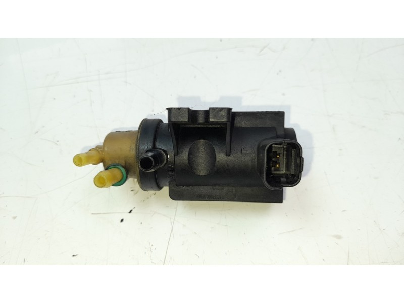 Recambio de valvula aire adicional para volvo v40 1.6 diesel cat referencia OEM IAM 9672875080 70163303 