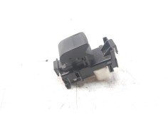MANDO ELEVALUNAS DELANTERO DERECHO 848100D030 848100D030 8292P51