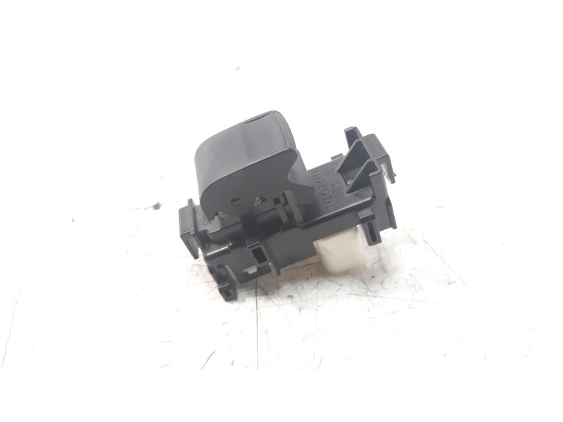 Recambio de mando elevalunas delantero derecho para toyota auris 1.4 turbodiesel cat referencia OEM IAM 848100D030 8292P51 
