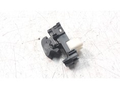 Recambio de mando elevalunas delantero derecho para toyota auris 1.4 turbodiesel cat referencia OEM IAM 848100D030 8292P51  2