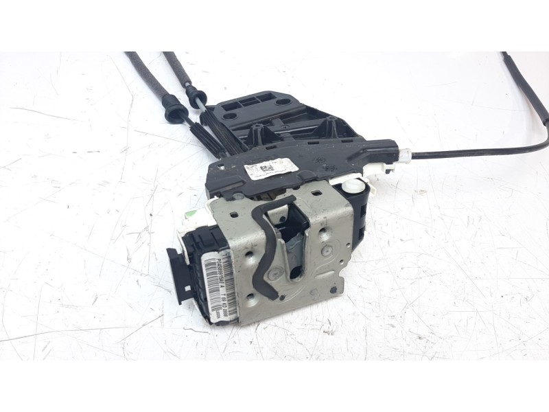 Recambio de cerradura puerta trasera izquierda para jeep compass ii 2.0 m-jet cat referencia OEM IAM 68466963AA  