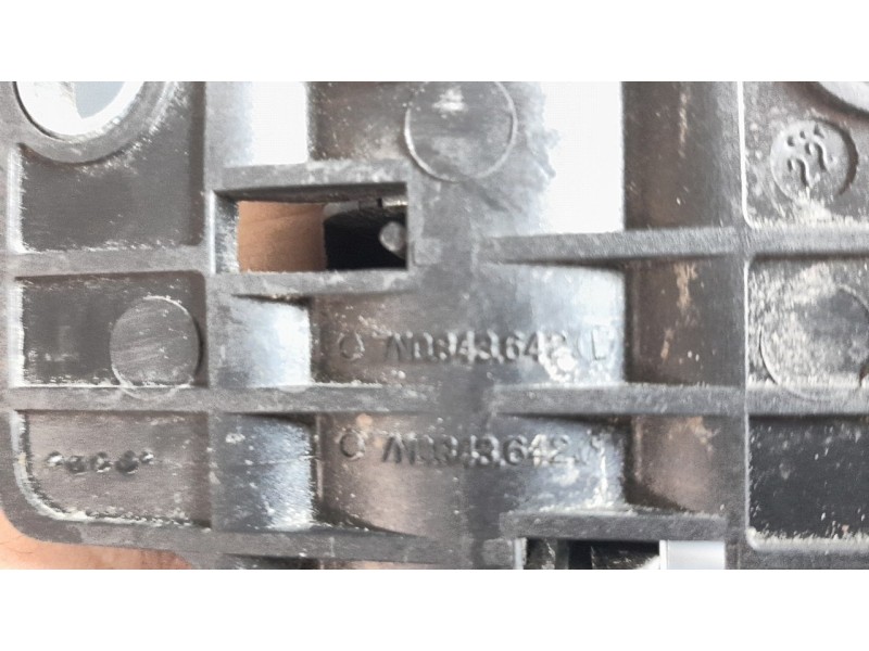 Recambio de maneta interior lateral derecha para seat alhambra (711) 1.4 16v tsi referencia OEM IAM 7N0843642L  