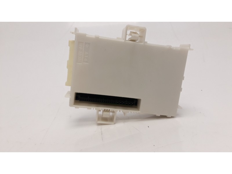 Recambio de modulo electronico para peugeot 108 top 1.0 vti referencia OEM IAM 892210H030 50127121 