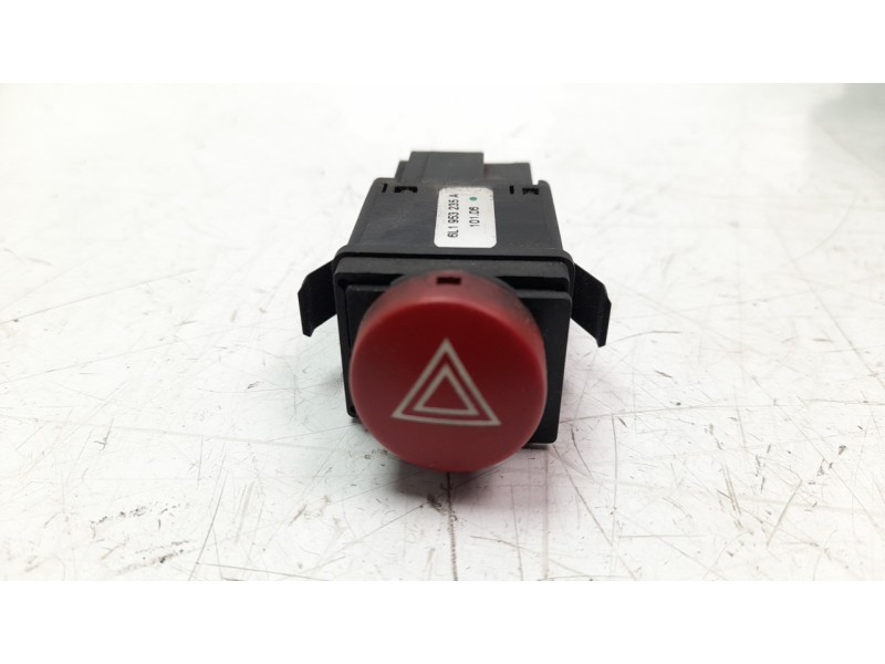 Recambio de warning para seat ibiza (6l1) 1.4 tdi referencia OEM IAM 6L1953235A  