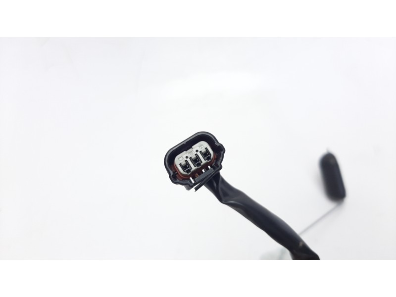 Recambio de bomba combustible para honda cb 650r referencia OEM IAM UCT35HU67  