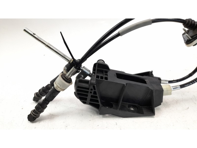 Recambio de palanca cambio para iveco daily furgón 2.3 diesel referencia OEM IAM 5801283904K  