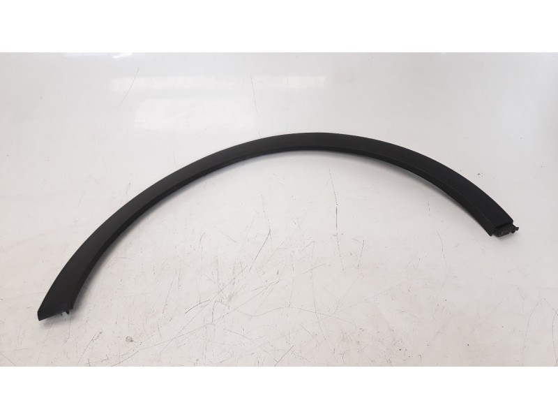 Recambio de aletin trasero derecho para hyundai i20 active 1.0 tgdi cat referencia OEM IAM 87742Q0400  