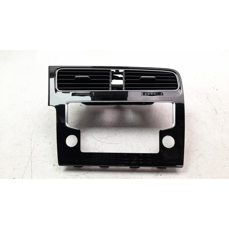 Recambio de rejilla aireadora para volkswagen golf vii lim. 1.6 tdi dpf referencia OEM IAM 5G1819743  