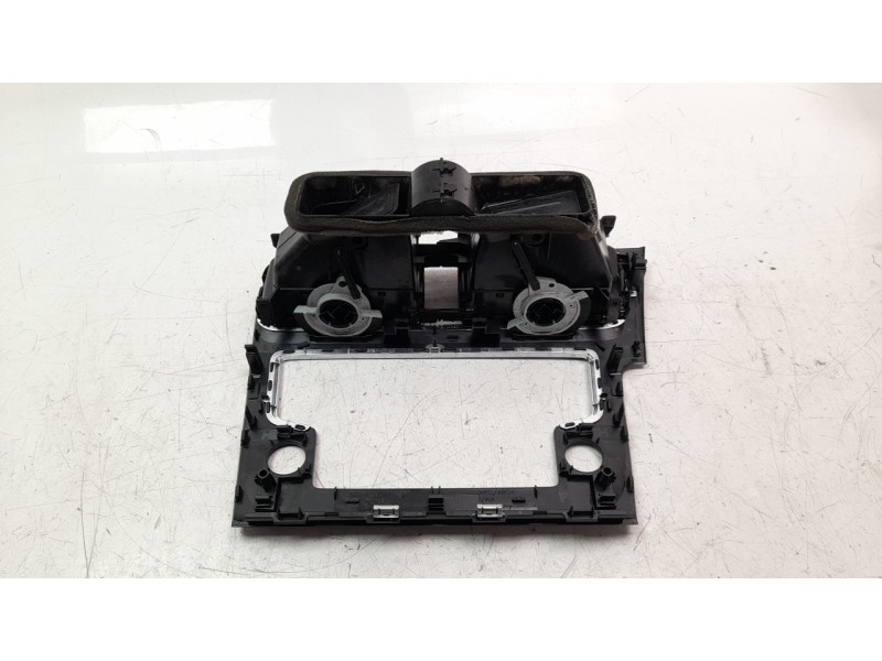 Recambio de rejilla aireadora para volkswagen golf vii lim. 1.6 tdi dpf referencia OEM IAM 5G1819743  