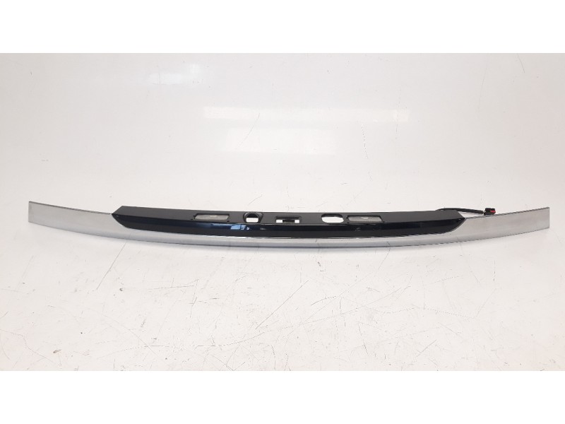 Recambio de moldura para jaguar xf 3.0 v6 diesel cat referencia OEM IAM CX2313550BF  