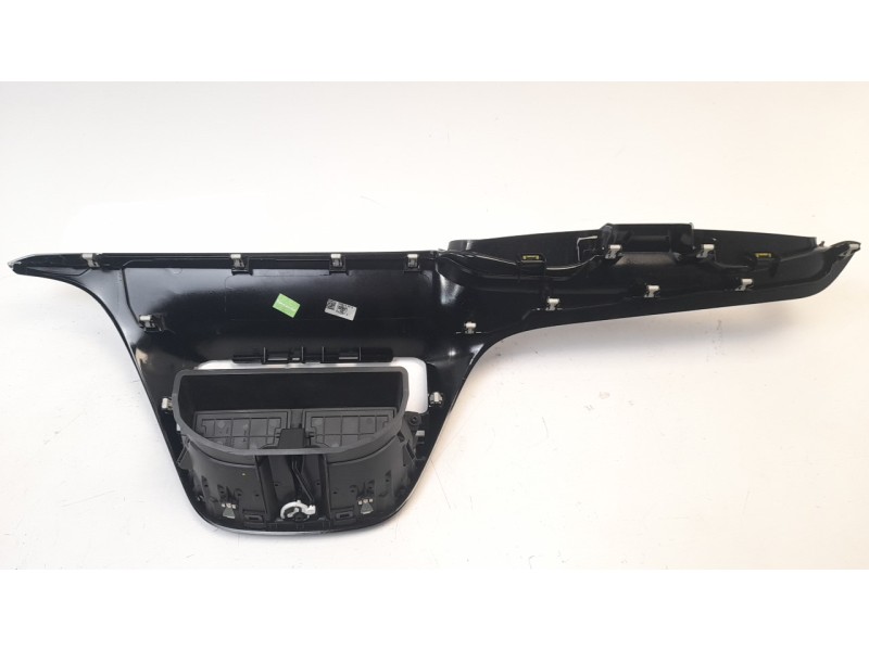 Recambio de moldura para peugeot 208 1.6 16v hdi fap referencia OEM IAM 9673830077  