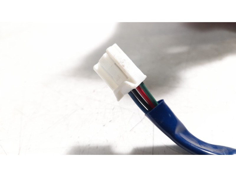 Recambio de piloto trasero derecho interior para toyota auris 1.4 turbodiesel cat referencia OEM IAM 8158102830  