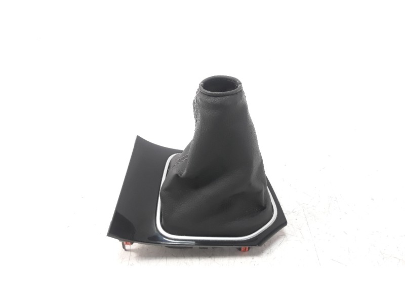 Recambio de pomo palanca cambio para toyota auris 1.4 turbodiesel cat referencia OEM IAM 5884302840  