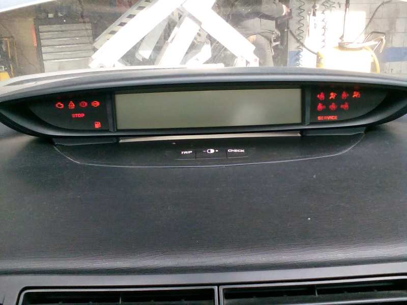 citroen c4 berlina del año 2006