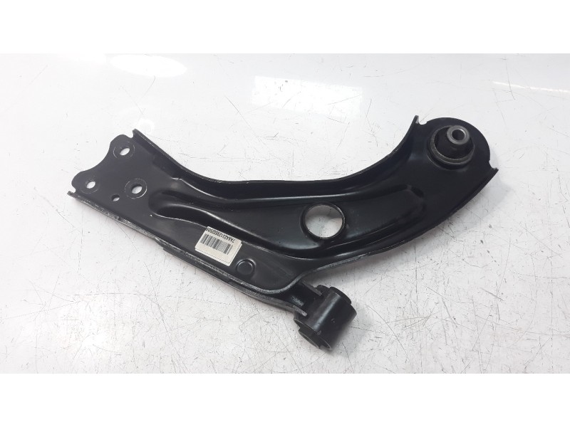 Recambio de brazo suspension inferior delantero derecho para peugeot 308 referencia OEM IAM 9846329280  