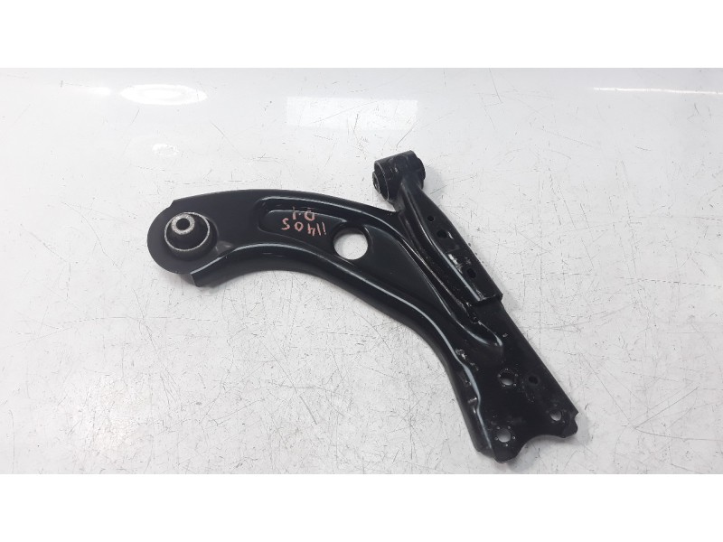 Recambio de brazo suspension inferior delantero izquierdo para peugeot 308 referencia OEM IAM 9678311380 BR2140 ZWDPE010