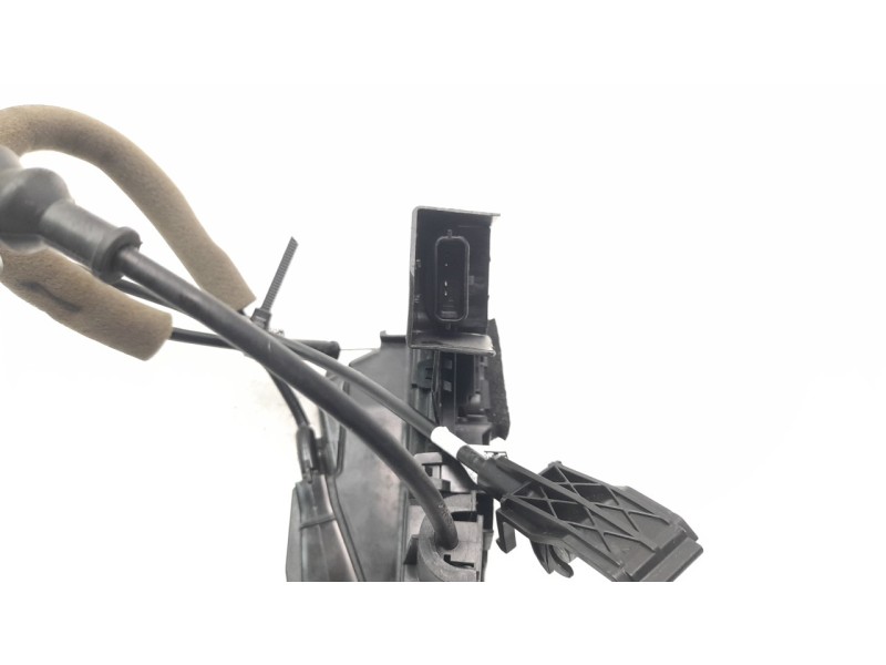 Recambio de cerradura puerta delantera derecha para renault megane iv grandtour 1.5 dci diesel fap energy referencia OEM IAM 805