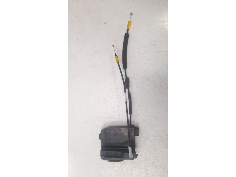 Recambio de cerradura puerta trasera derecha para peugeot 308 referencia OEM IAM 9826110980  